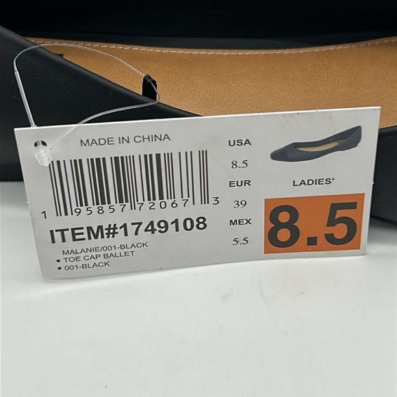 DV by Dolce Vita Malanie 8.5 Black Vegan Ballet Flats with Patent Cap Toe NWT - Picture 11 of 12